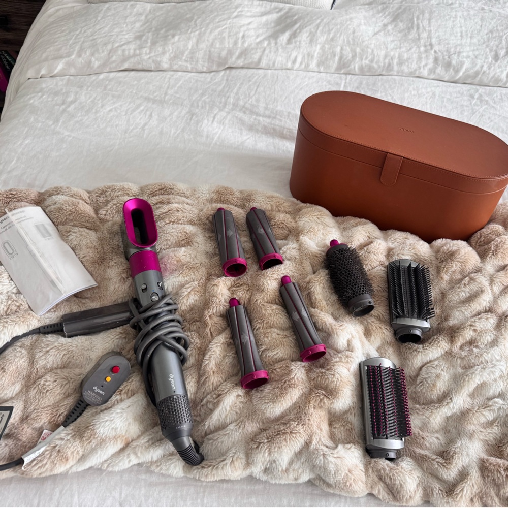 Dyson Brown Leather Oval Storage Case